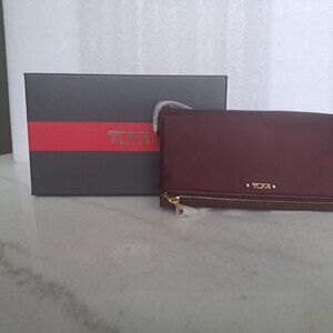 Tumi (Brand New)Travel Wallet